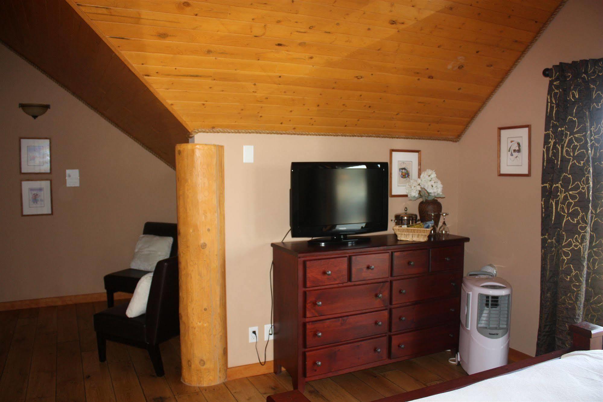 A Okanagan Lakeview Inn Kelowna Eksteriør bilde