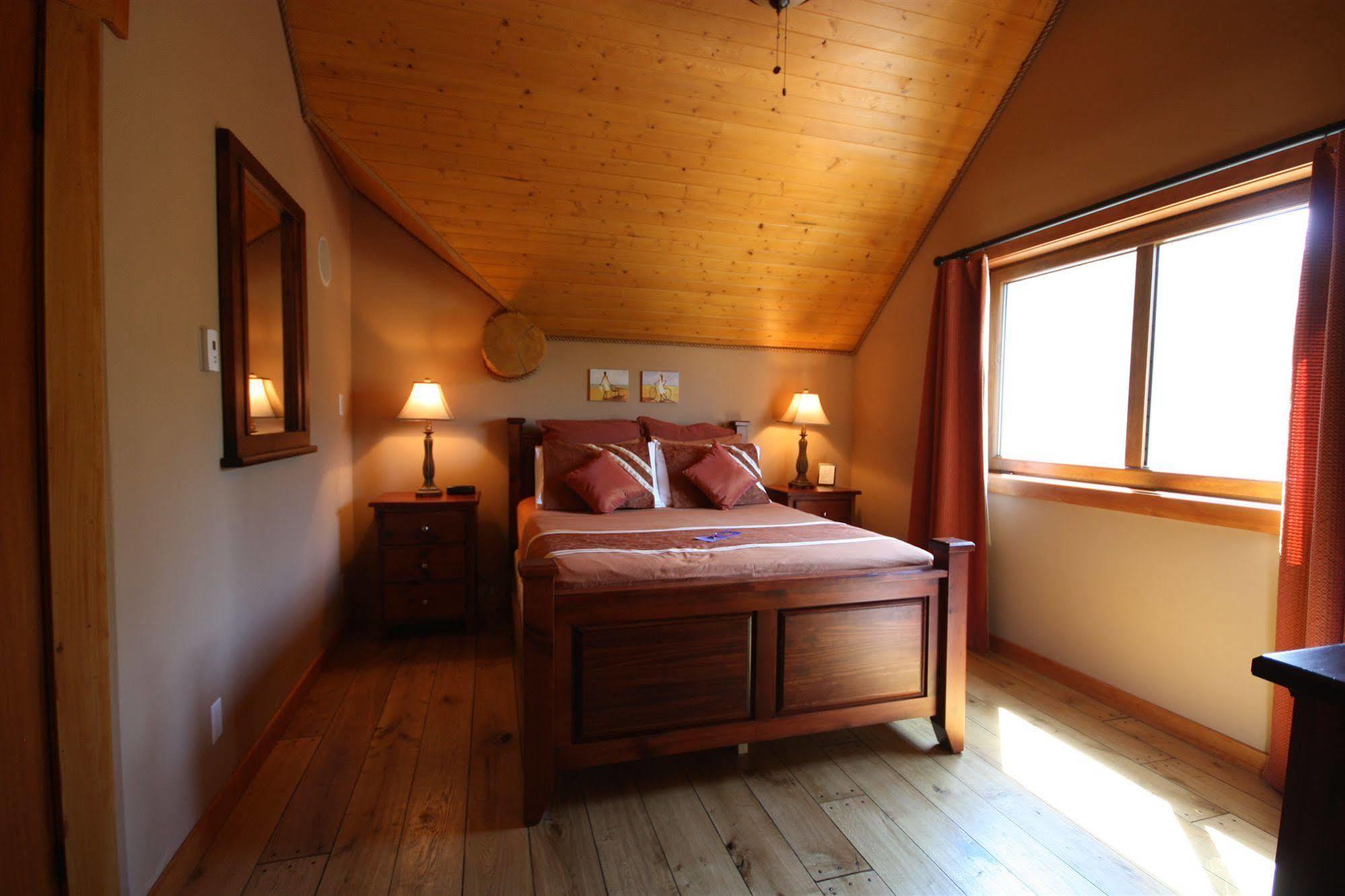 A Okanagan Lakeview Inn Kelowna Eksteriør bilde